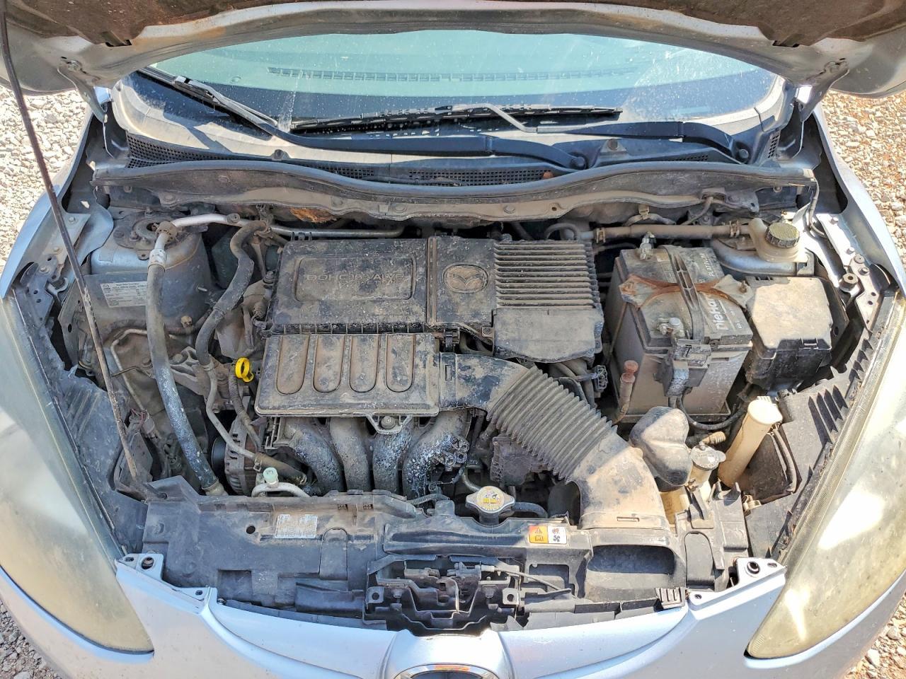 2013 Mazda Mazda2 - zdjęcie 11