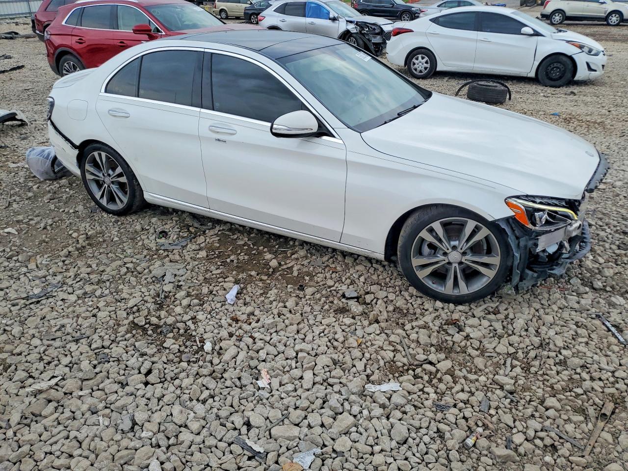 2015 Mercedes-Benz C 300 - zdjęcie 4