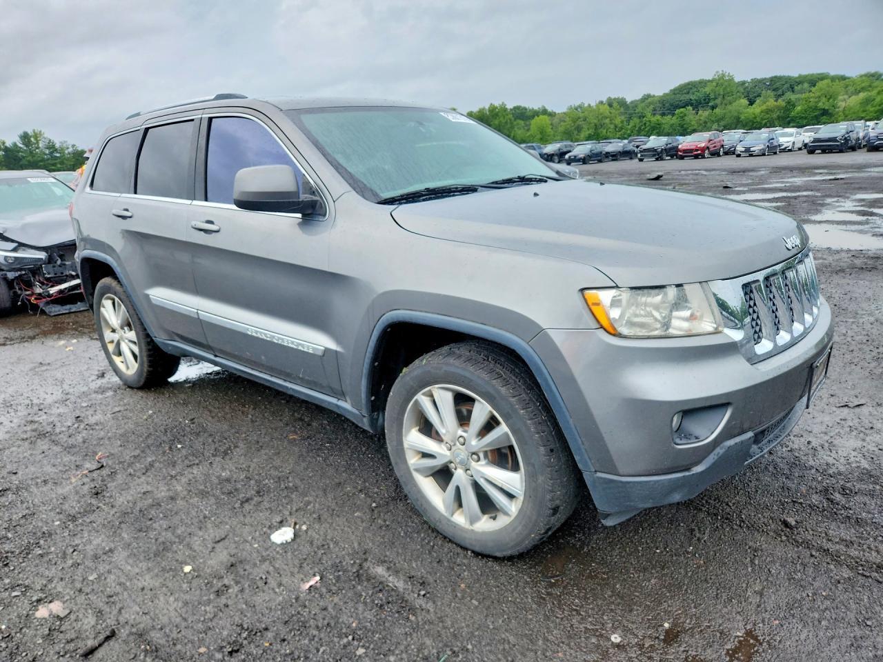 2013 Jeep Grand Cherokee Laredo - zdjęcie 4