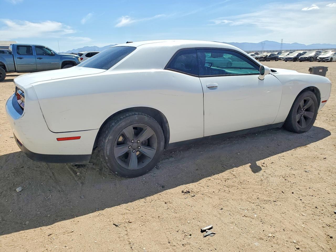 Dodge Challenger - zdjęcie 3