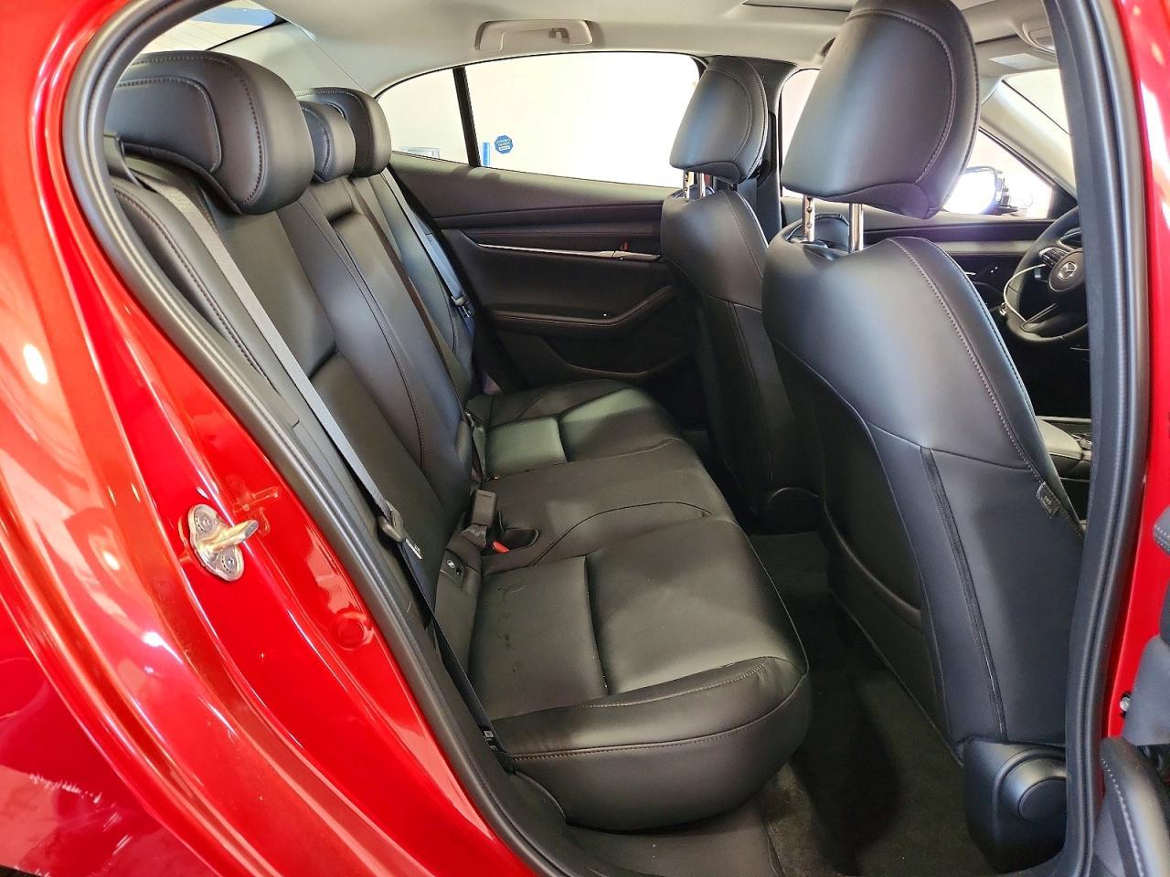 2026 Mazda 3 Preferred - zdjęcie 10