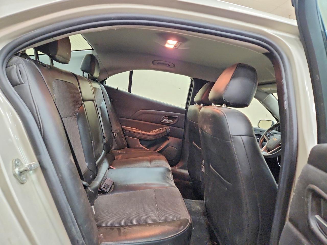 2014 Chevrolet Malibu 1Lt - zdjęcie 10