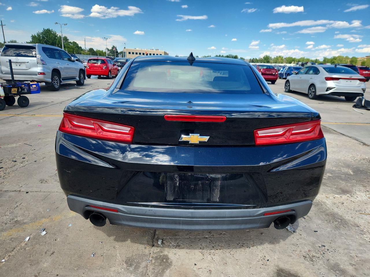 2017 Chevrolet Camaro Ls - zdjęcie 6