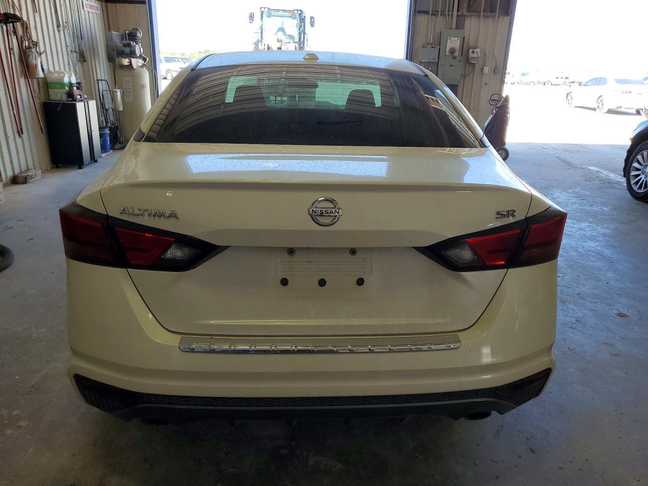 2019 Nissan Altima Sr - zdjęcie 6