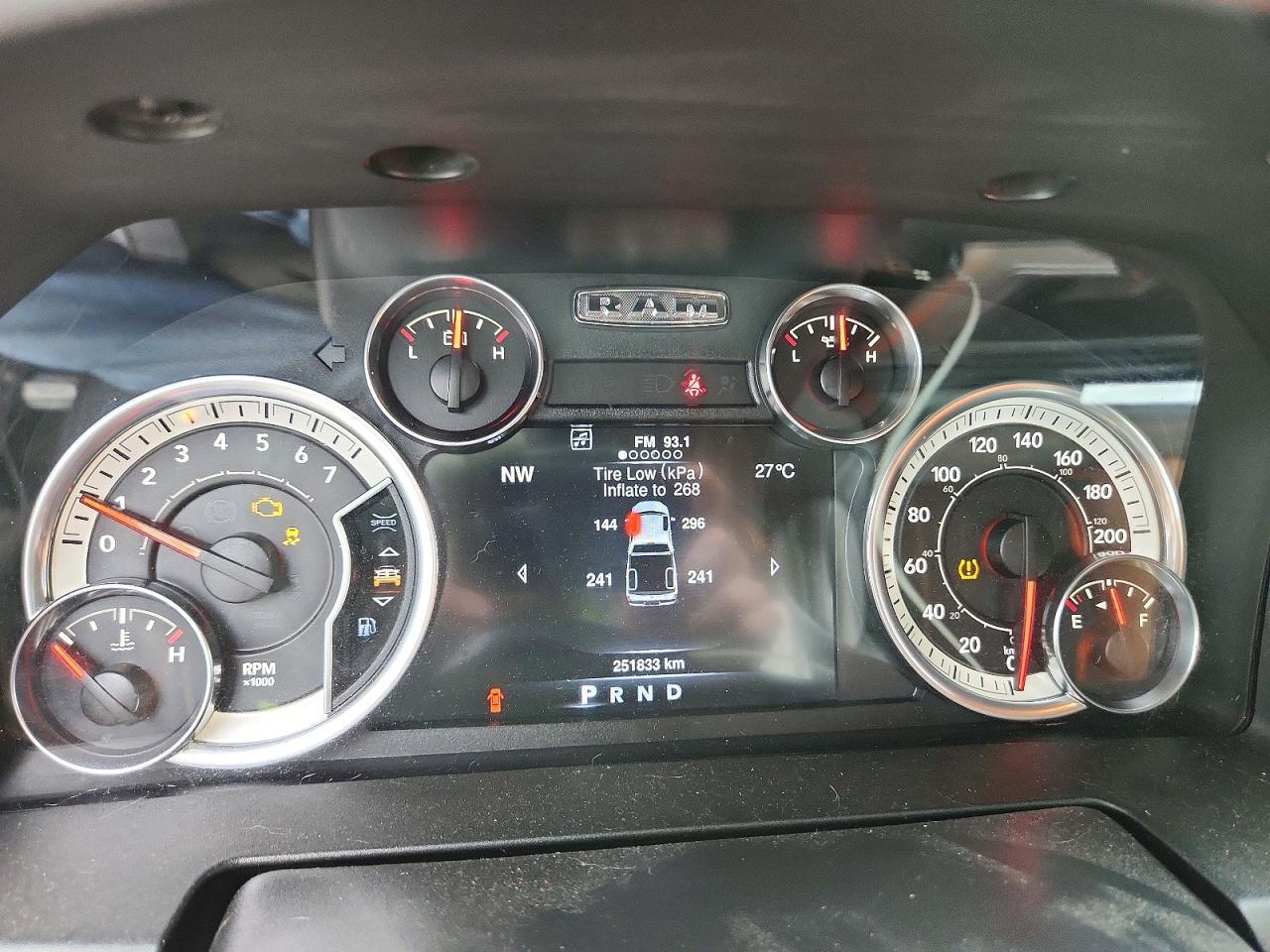2014 Ram 1500 Slt - zdjęcie 9