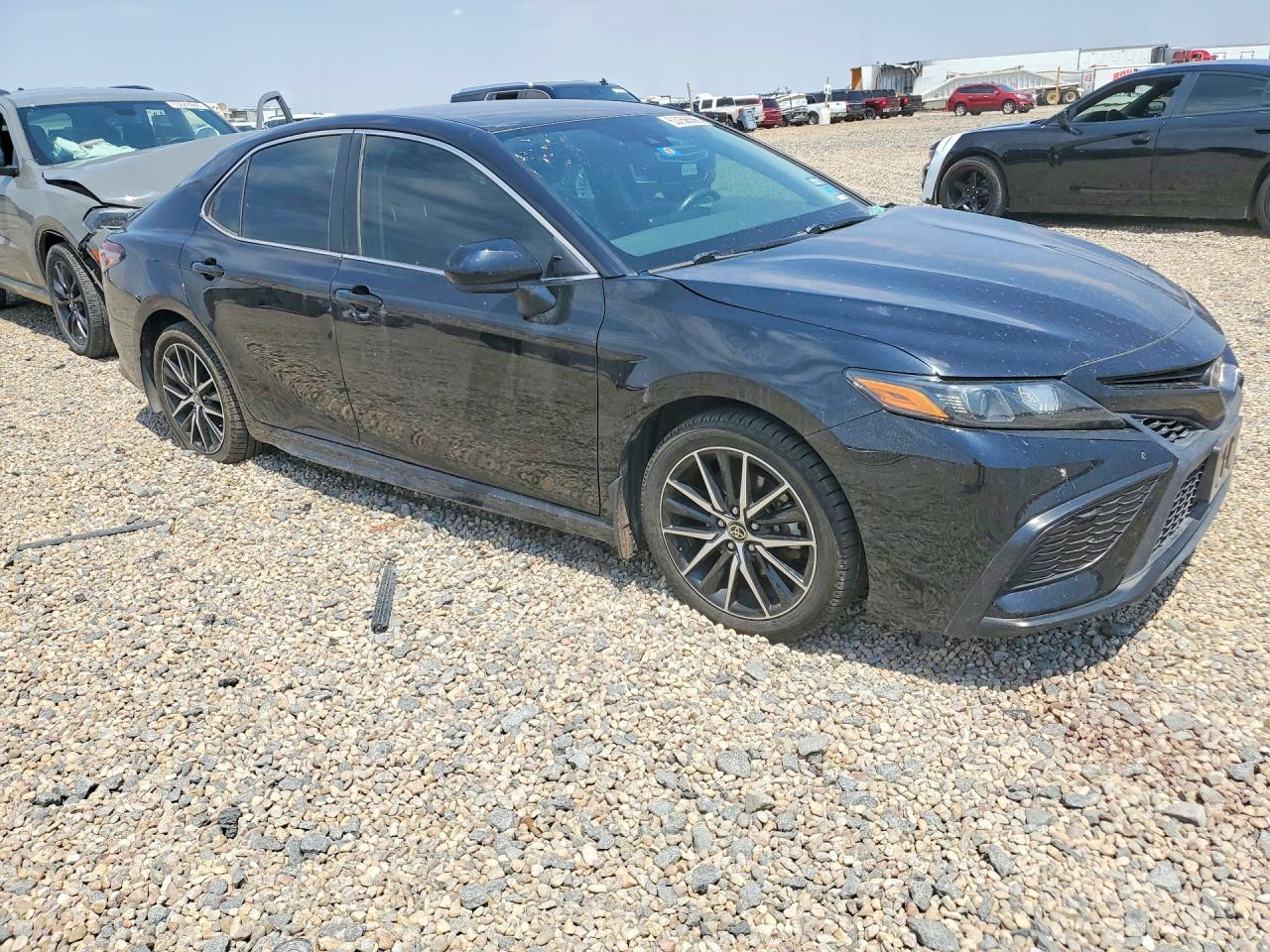 2021 Toyota Camry Se - zdjęcie 4