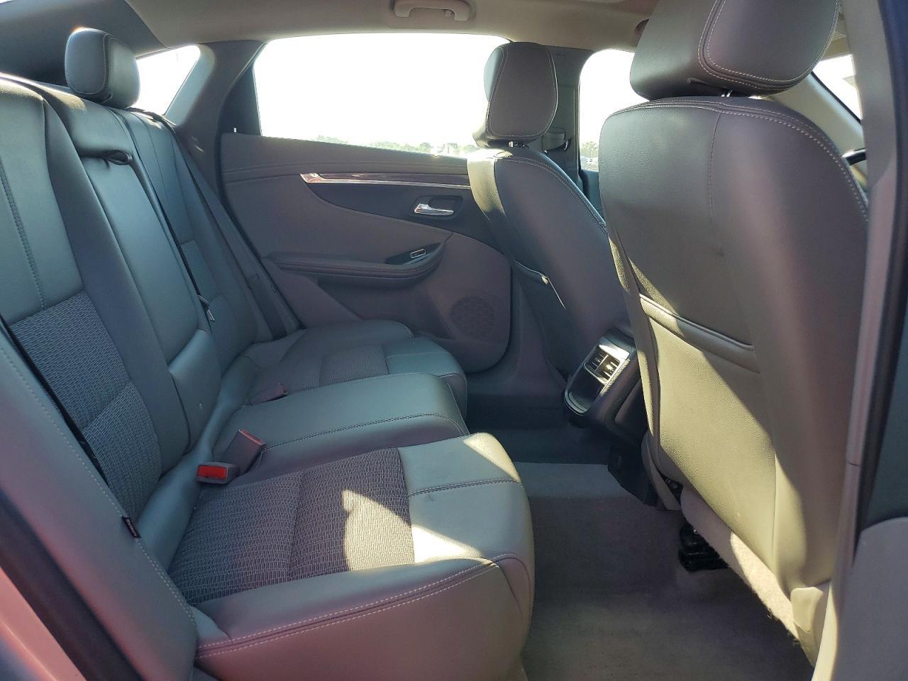 2016 Chevrolet Impala Lt - zdjęcie 10