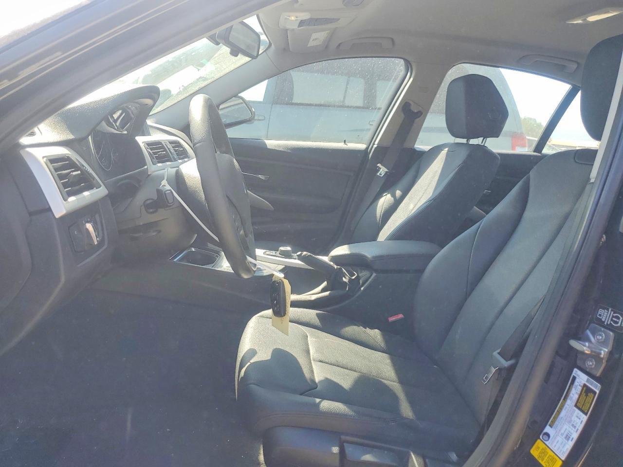 2014 BMW 320 I - zdjęcie 7