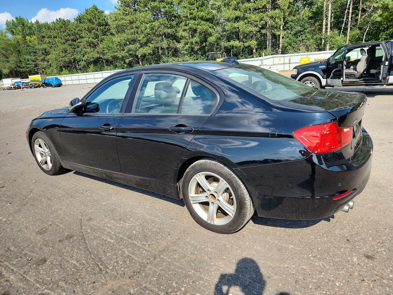 2014 BMW 328 Xi Sulev - zdjęcie 2