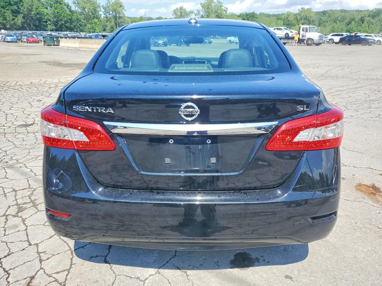 2015 Nissan Sentra S - zdjęcie 6