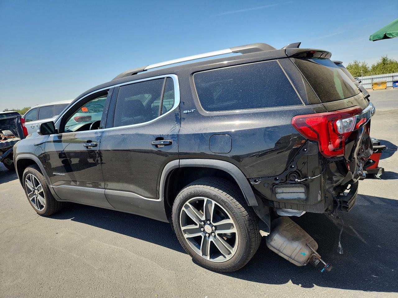 2021 GMC Acadia Slt - zdjęcie 2