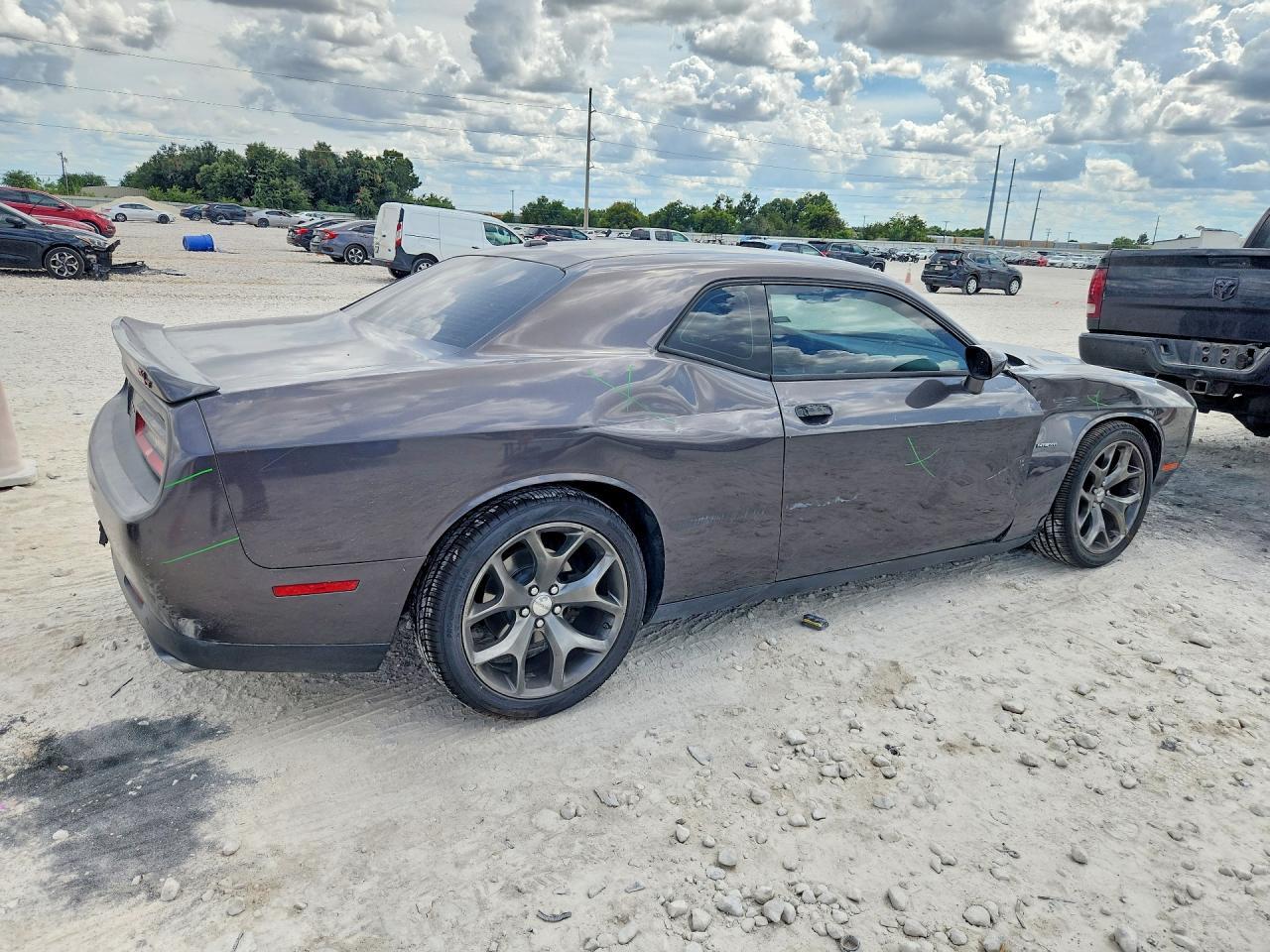 2015 Dodge Challenger Sxt - zdjęcie 3