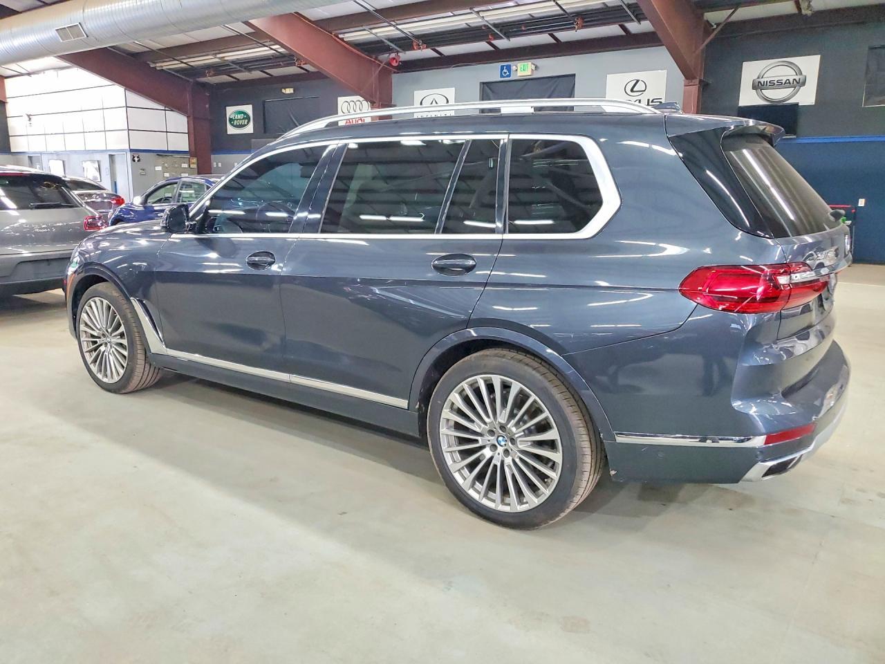 2019 BMW X7 xDrive50I - zdjęcie 2