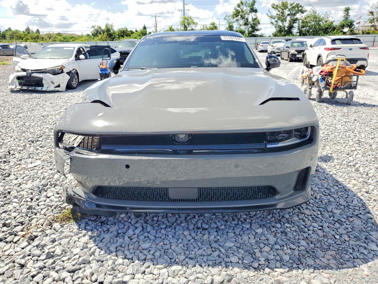 2025 Dodge Charger Daytona R/T - zdjęcie 5