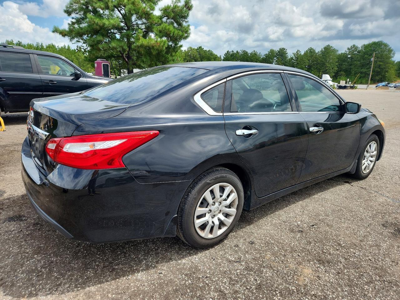 2016 Nissan Altima 2.5 S - zdjęcie 3