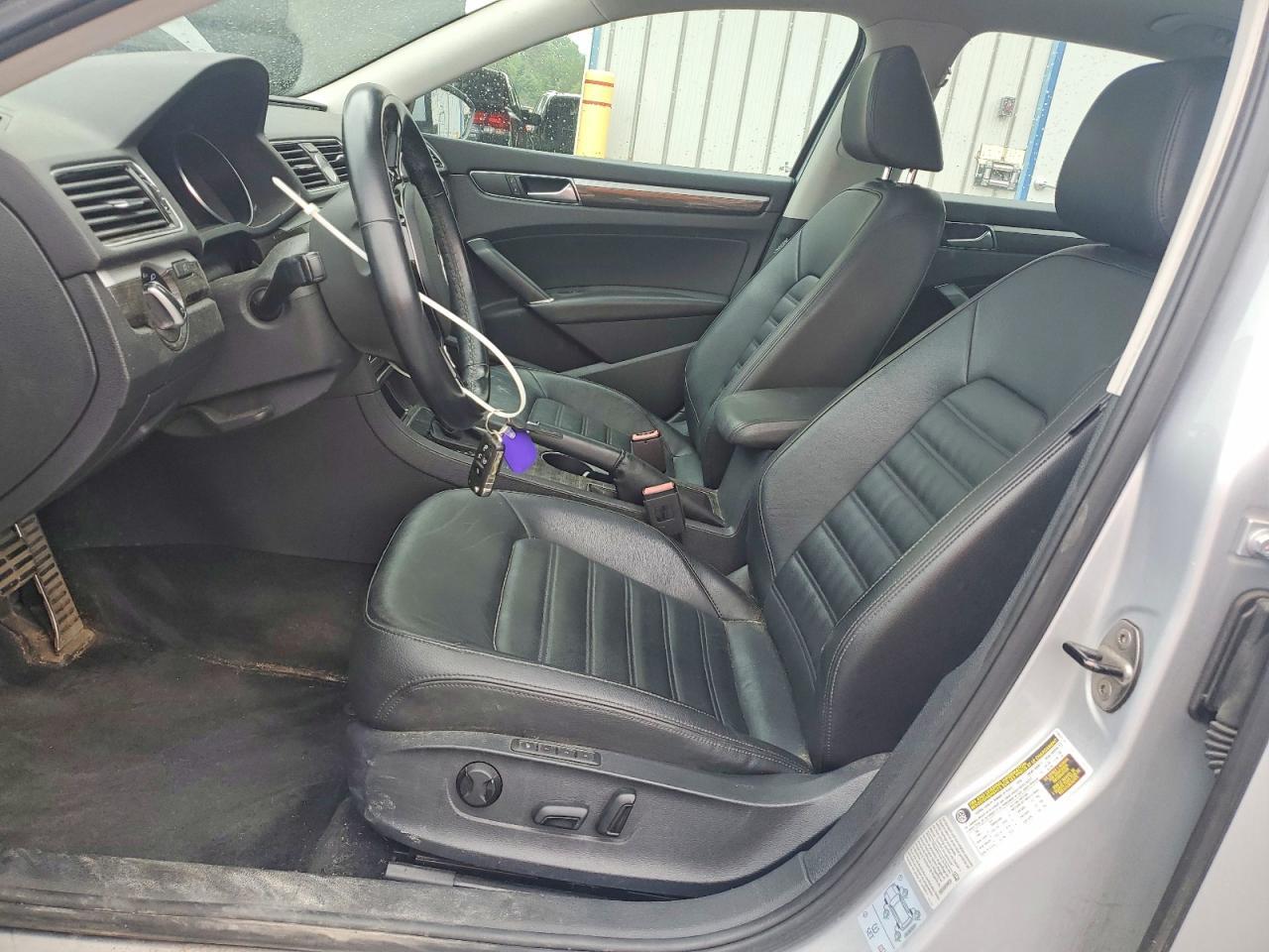 2016 Volkswagen Passat Sel - zdjęcie 7
