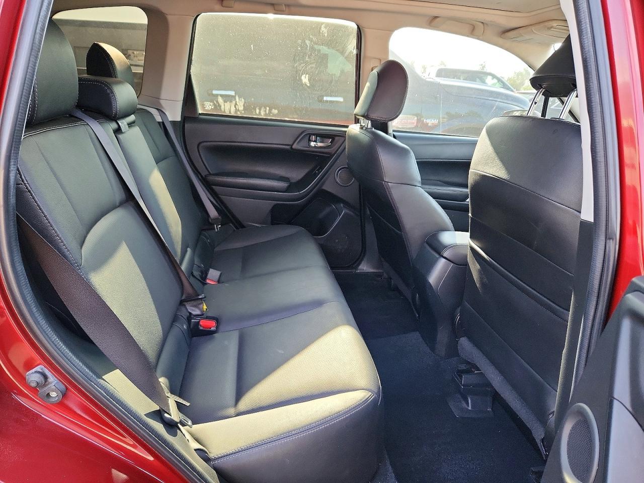 2016 Subaru Forester 2.0Xt Touring - zdjęcie 10
