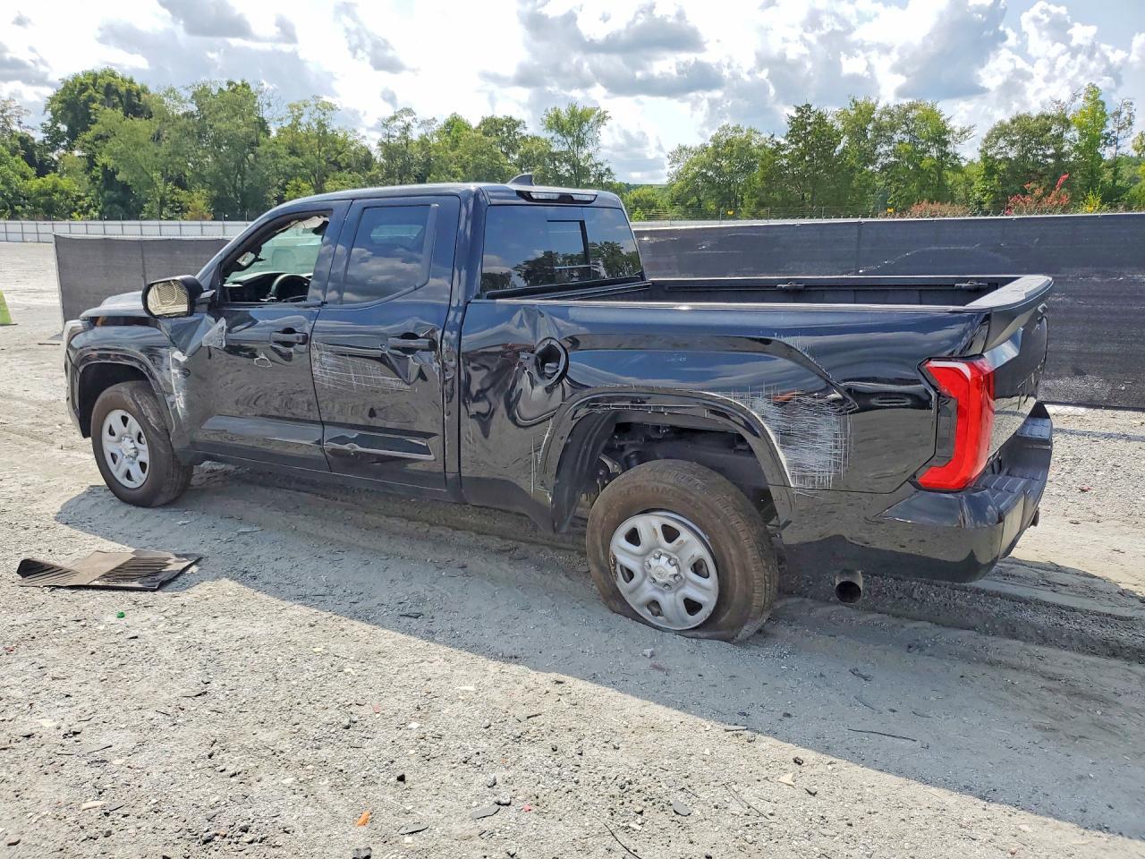 2025 Toyota Tundra Sr - zdjęcie 2