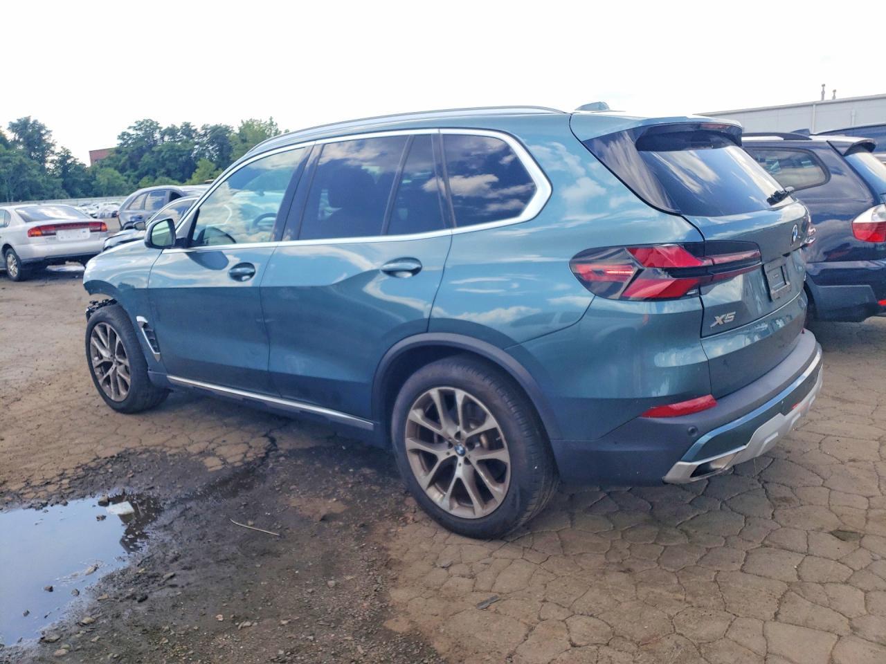 2025 BMW X5 xDrive40I - zdjęcie 2