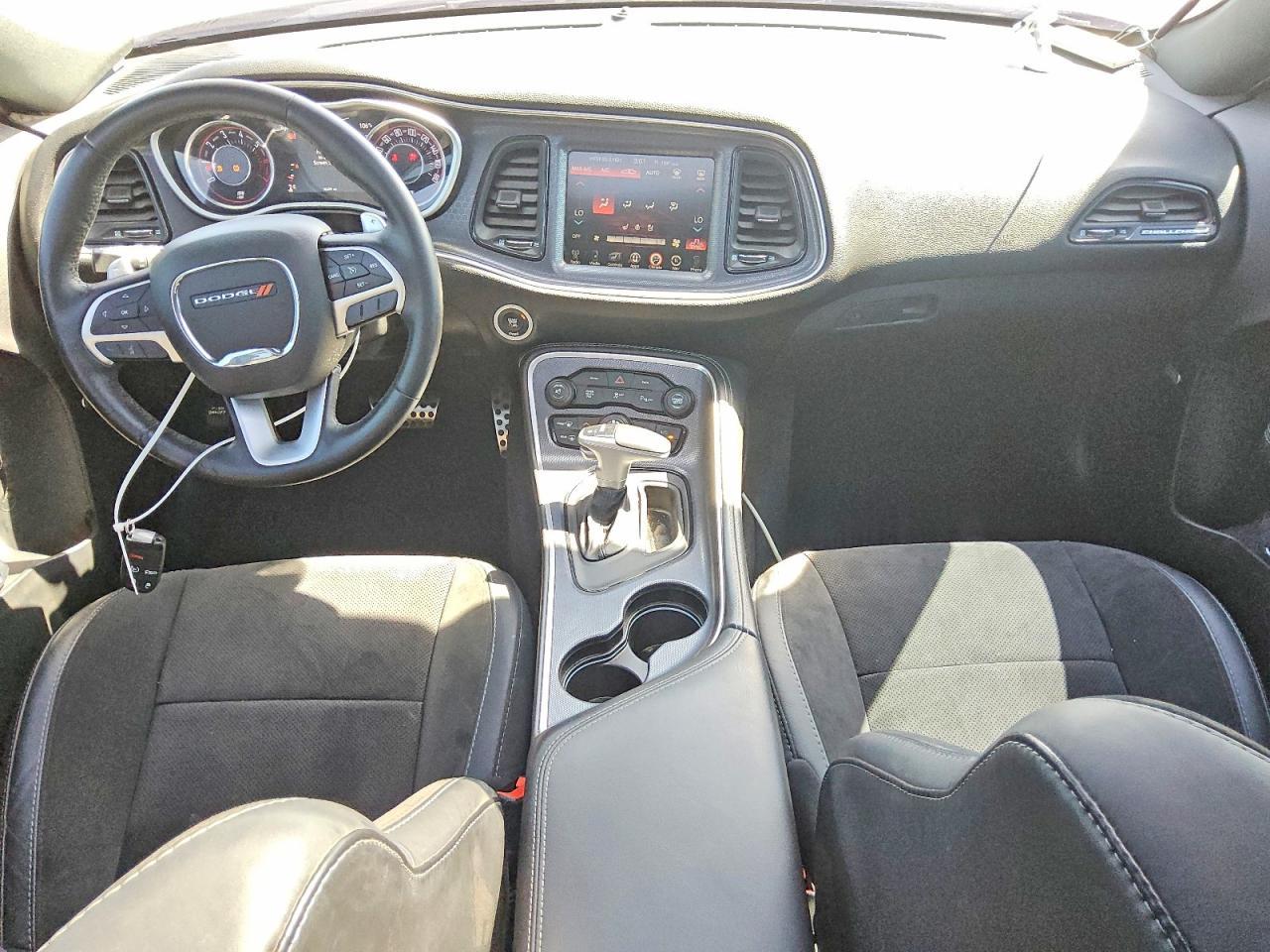2016 Dodge Challenger R/T Scat Pack - zdjęcie 8