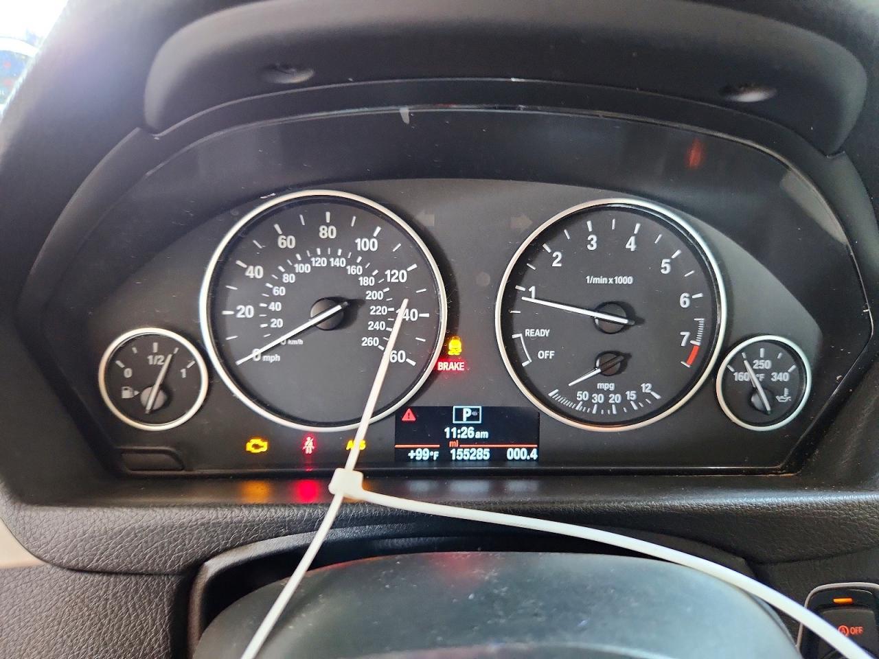 2015 BMW 320 I - zdjęcie 9
