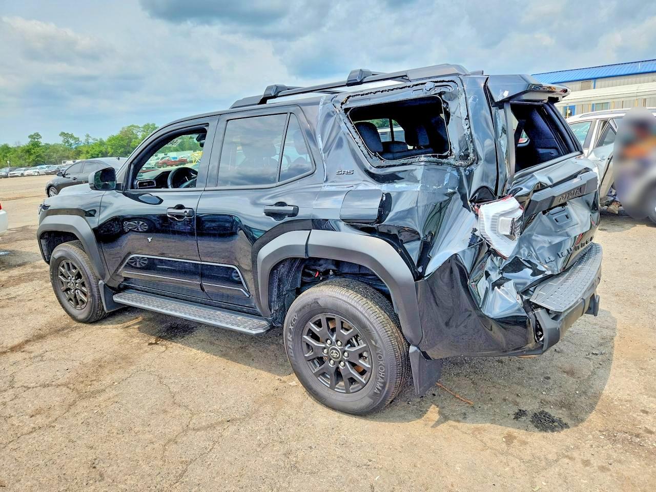 2025 Toyota 4Runner Sr5 - zdjęcie 2
