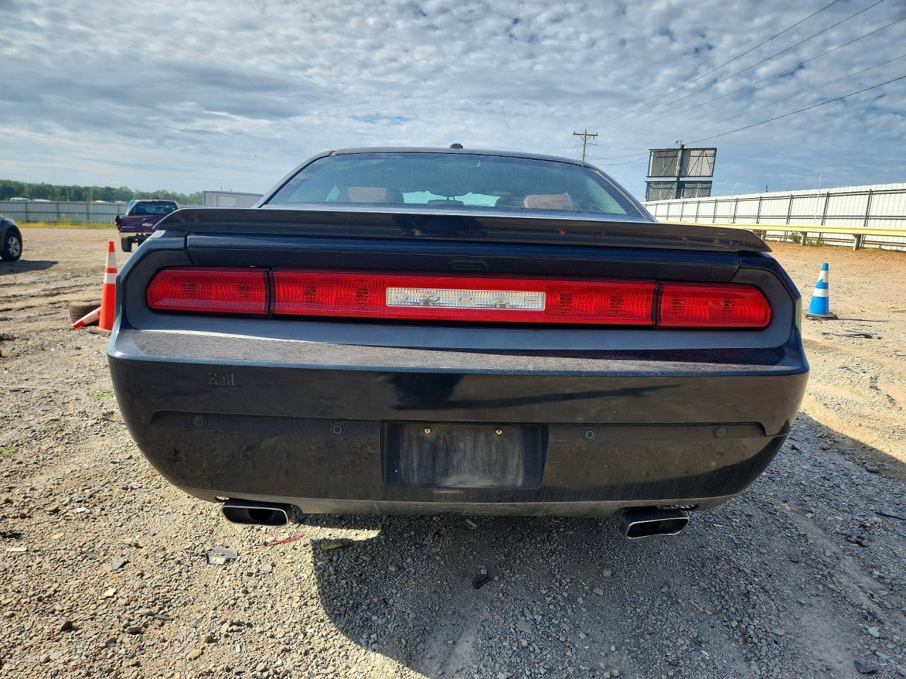 2014 Dodge Challenger R/T - zdjęcie 6