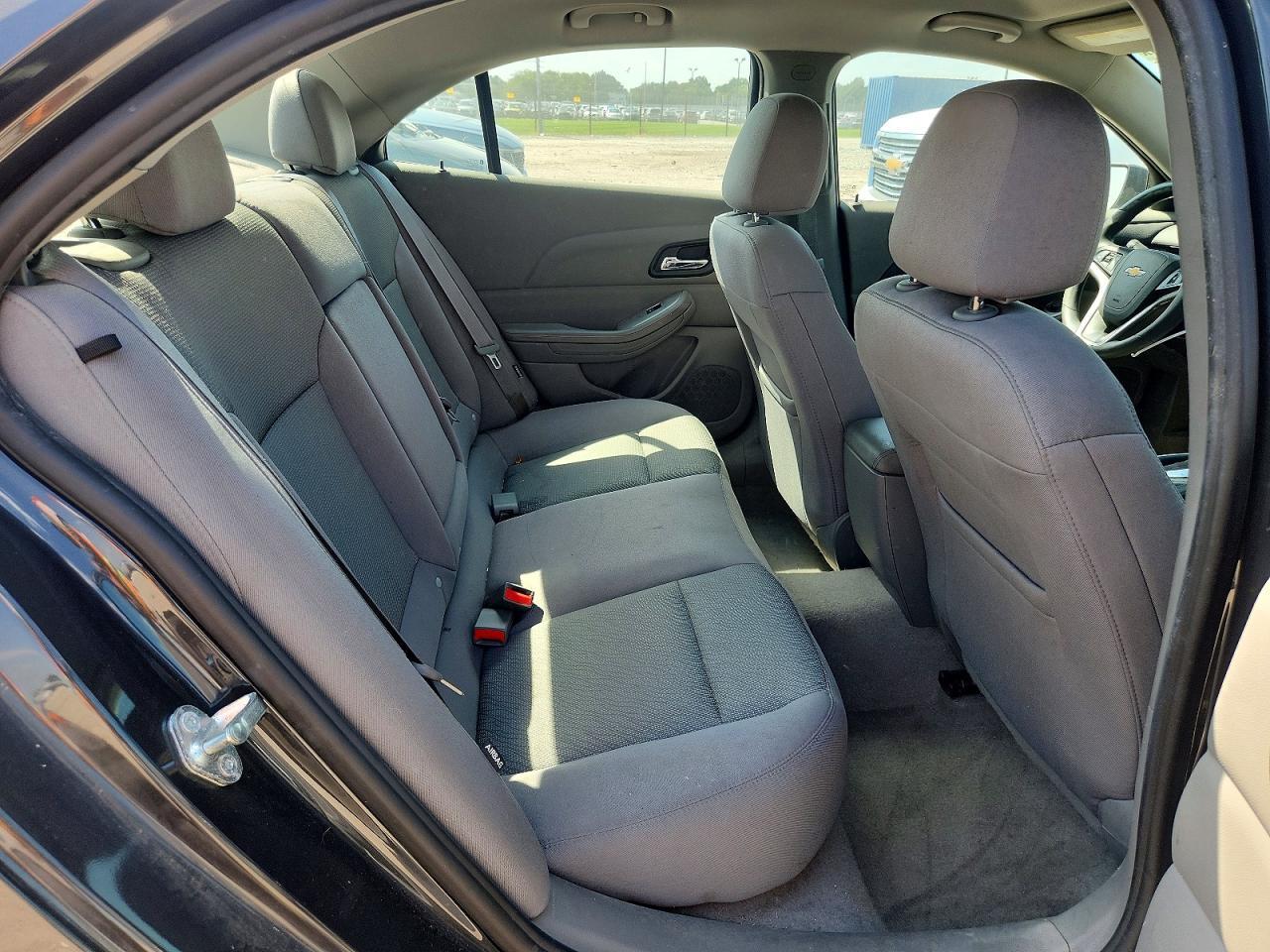 2015 Chevrolet Malibu Ls - zdjęcie 10