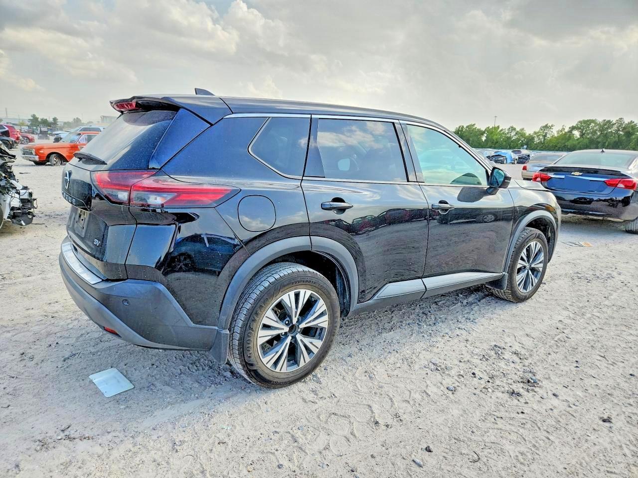 2021 Nissan Rogue Sv - zdjęcie 3
