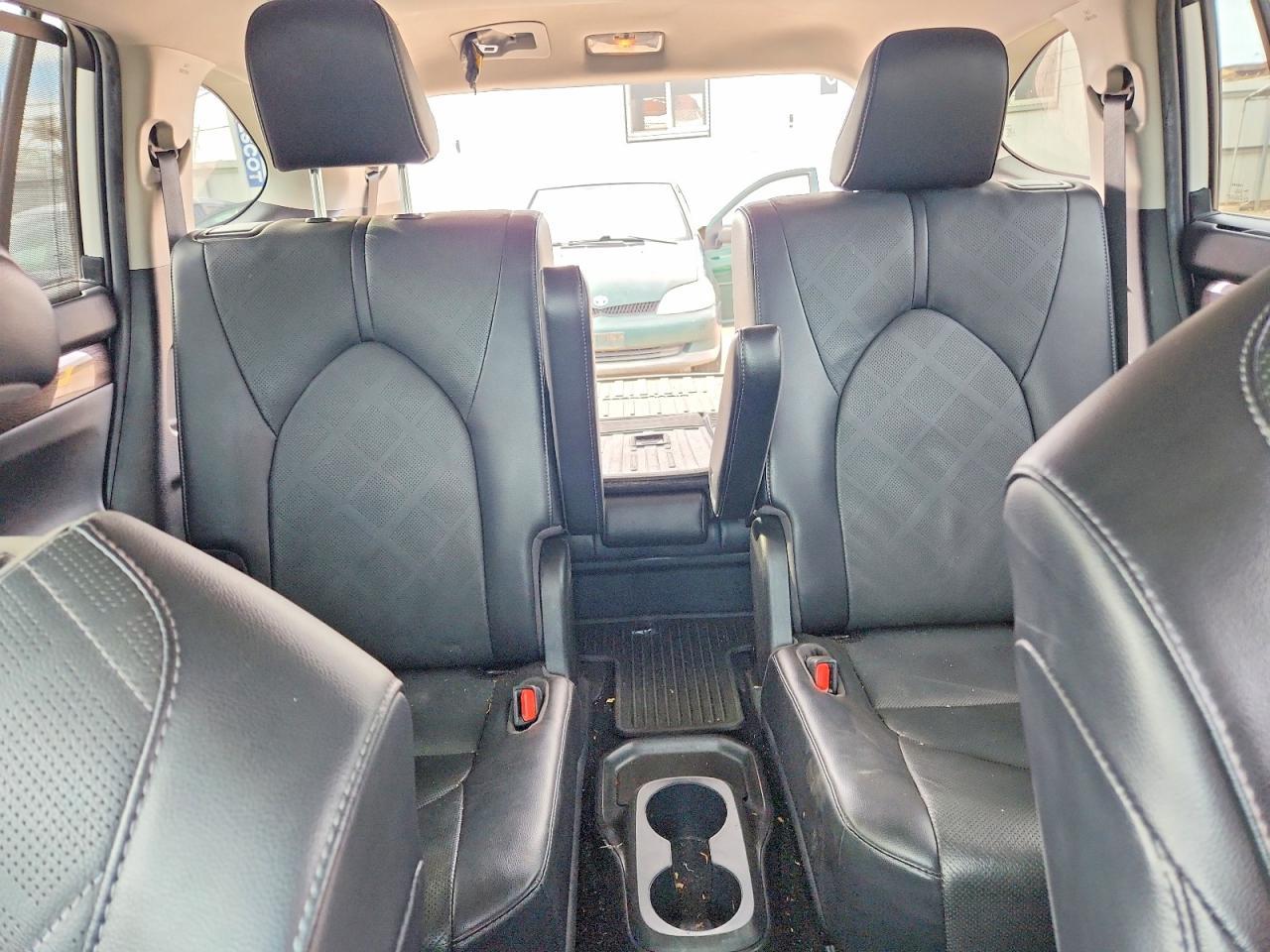 2022 Toyota Highlander Platinum - zdjęcie 10