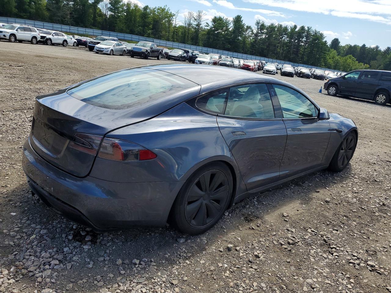 2022 Tesla Model S - zdjęcie 3