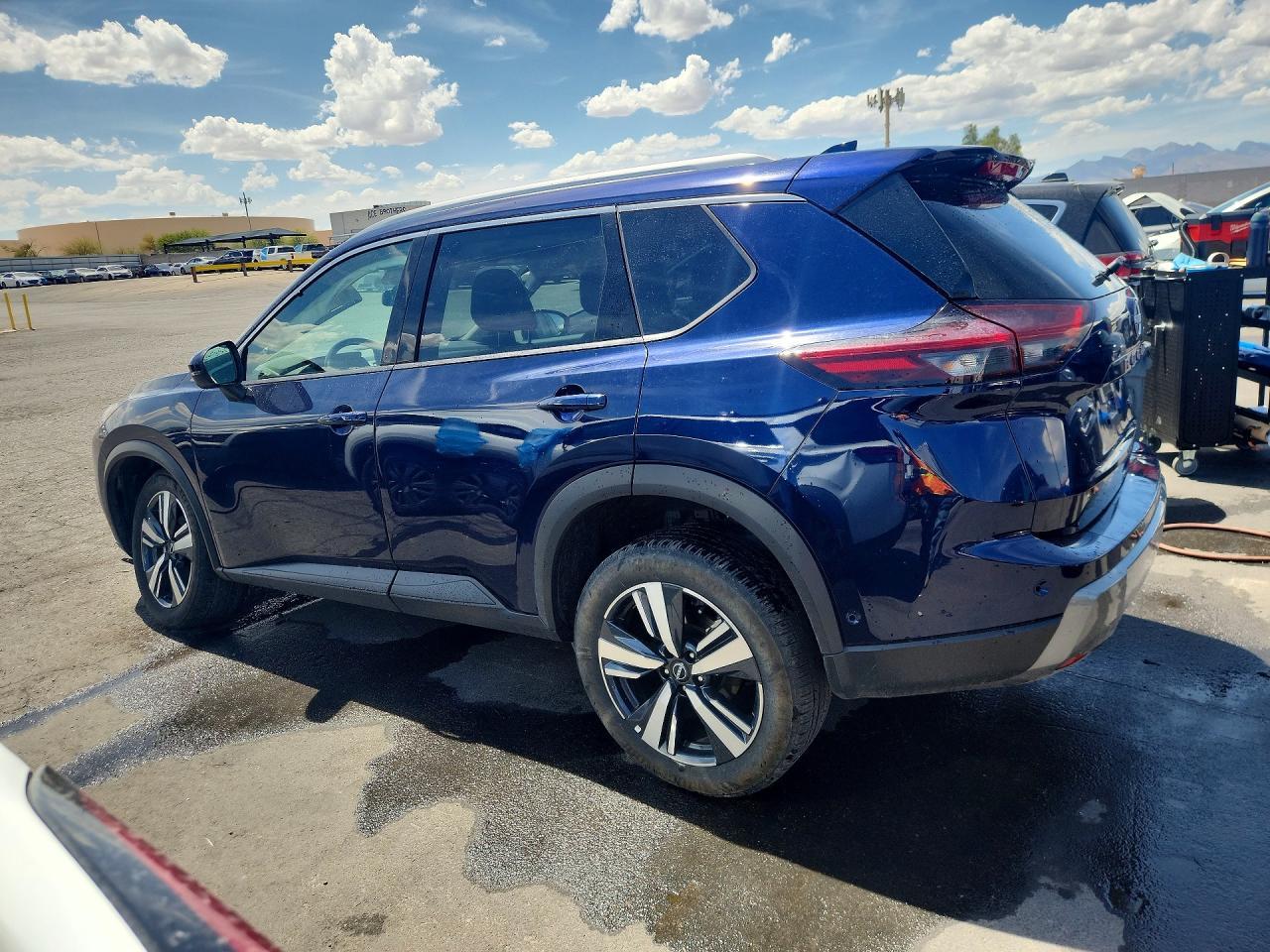 2026 Nissan Rogue Sl - zdjęcie 2