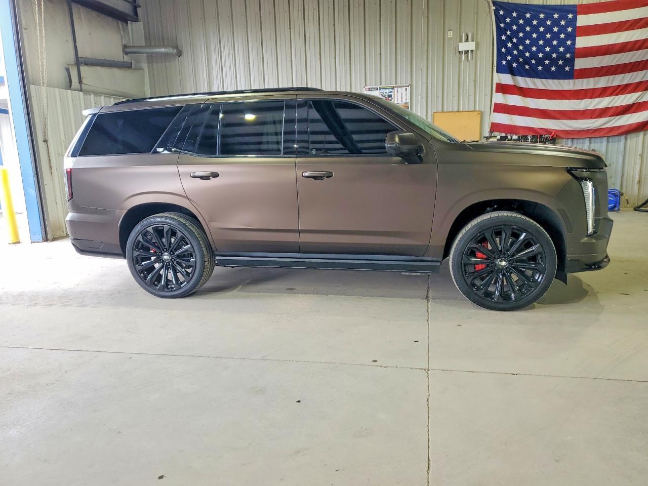 2025 Cadi Escalade V - zdjęcie 13
