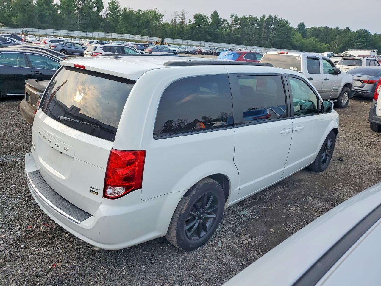 2019 Dodge Grand Caravan Gt - zdjęcie 3
