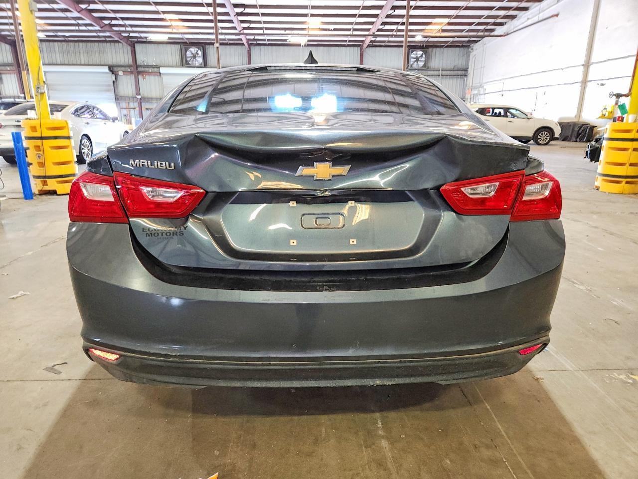 2020 Chevrolet Malibu Ls - zdjęcie 6