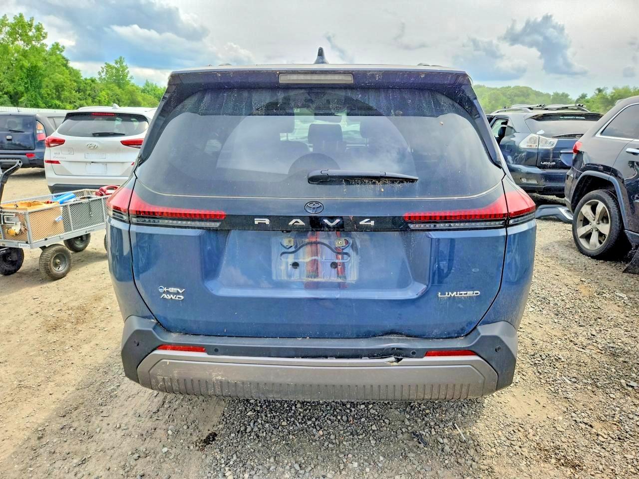 2026 Toyota Rav4 Limited - zdjęcie 6