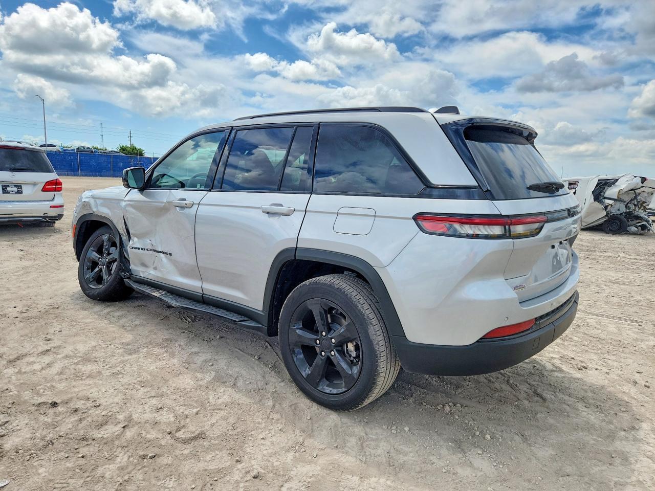 2025 Jeep Grand Cherokee Limited - zdjęcie 2