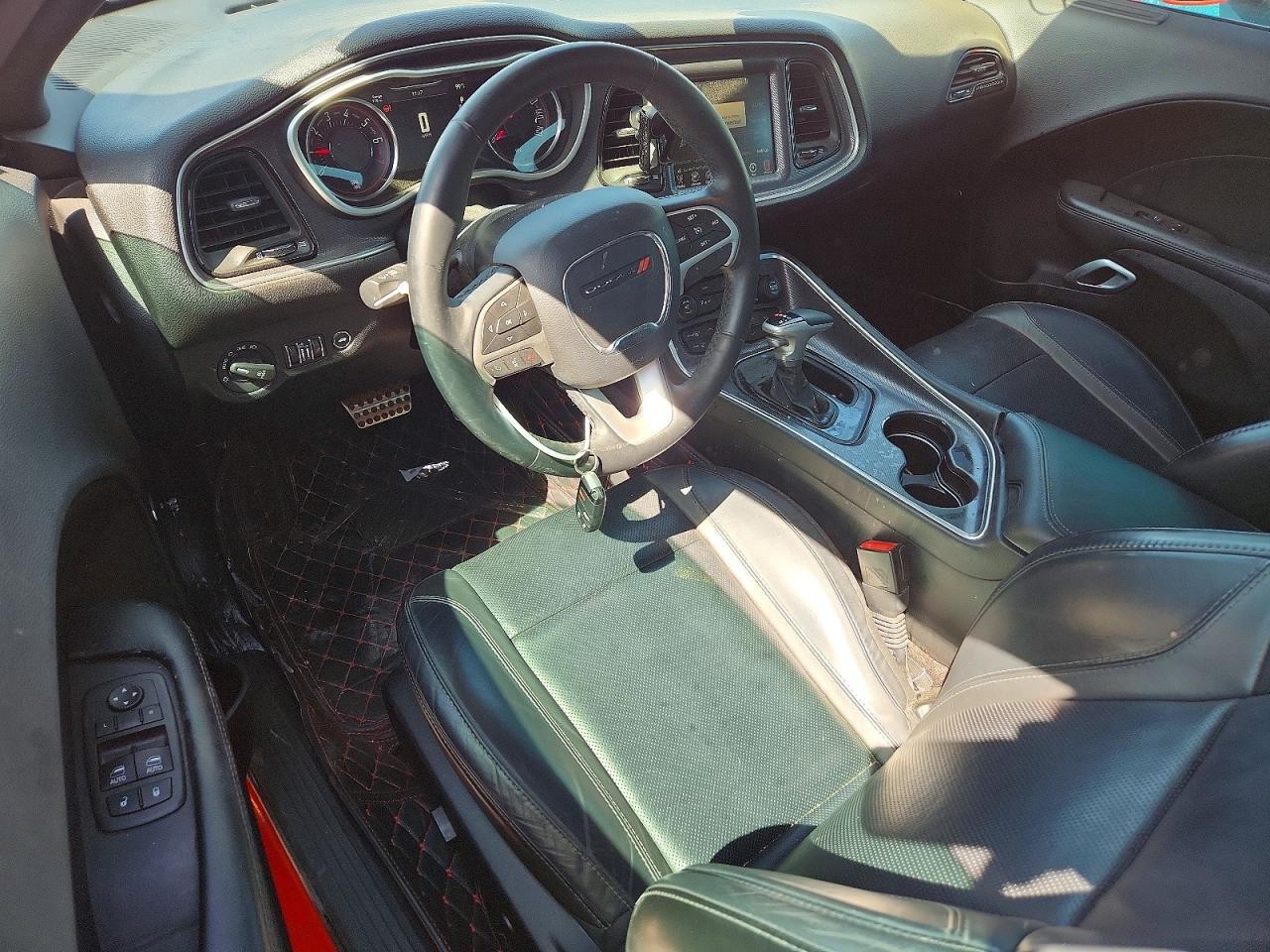 2016 Dodge Challenger Sxt - zdjęcie 8