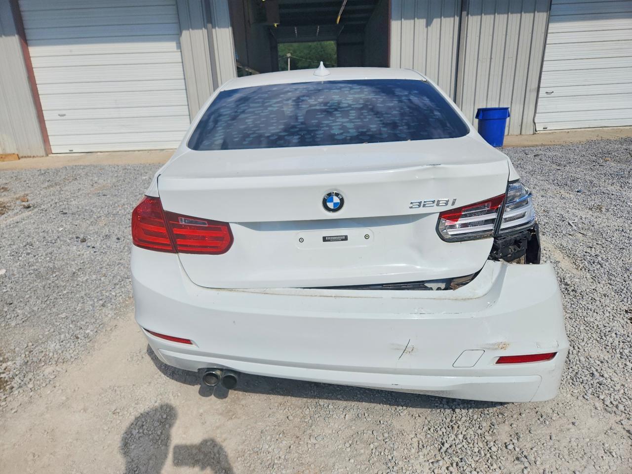2014 BMW 328 I - zdjęcie 6