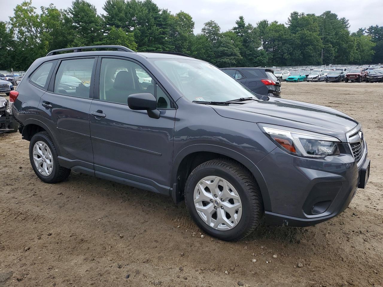 2021 Subaru Forester - zdjęcie 4