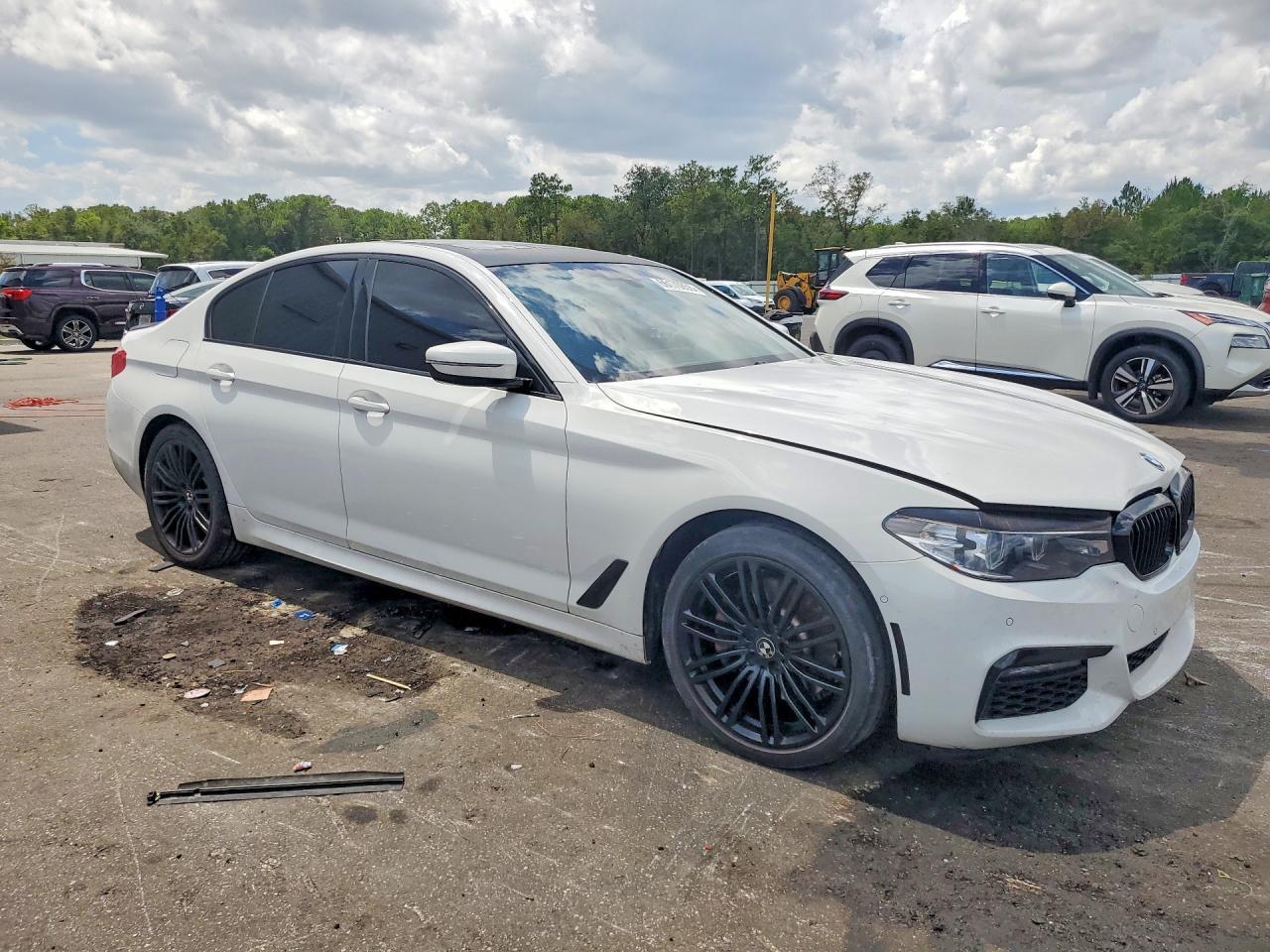 2019 BMW 530E - zdjęcie 4