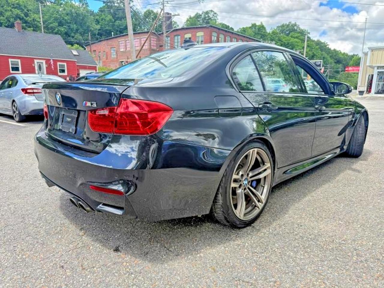 2015 BMW M3 - zdjęcie 3