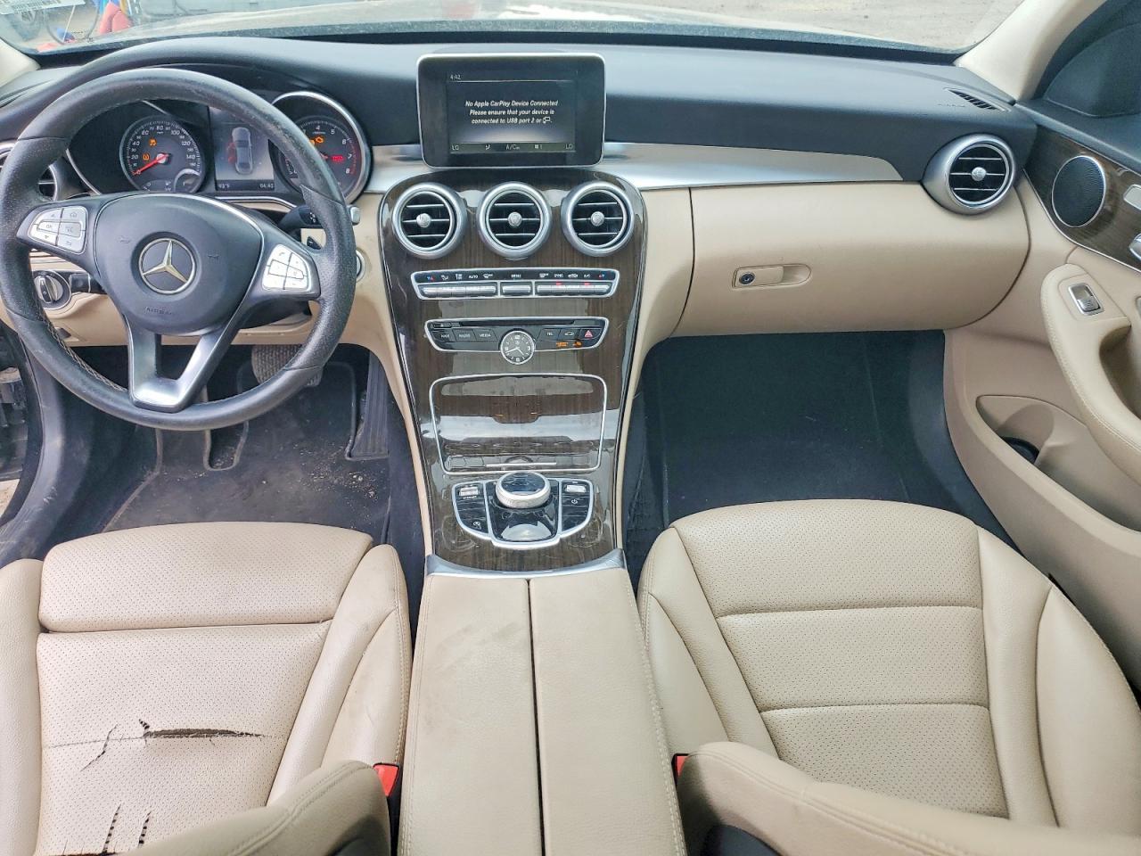 2018 Mercedes-Benz C 300 - zdjęcie 8