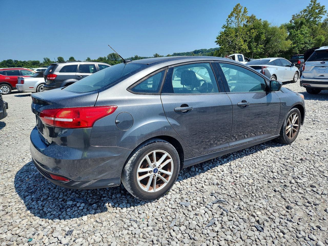 2018 Ford Focus Se - zdjęcie 3
