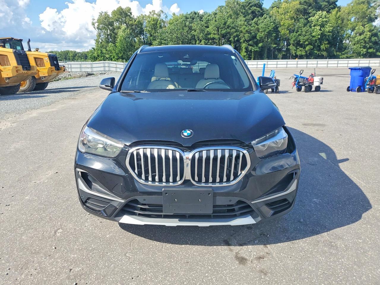 2021 BMW X1 xDrive28I - zdjęcie 5