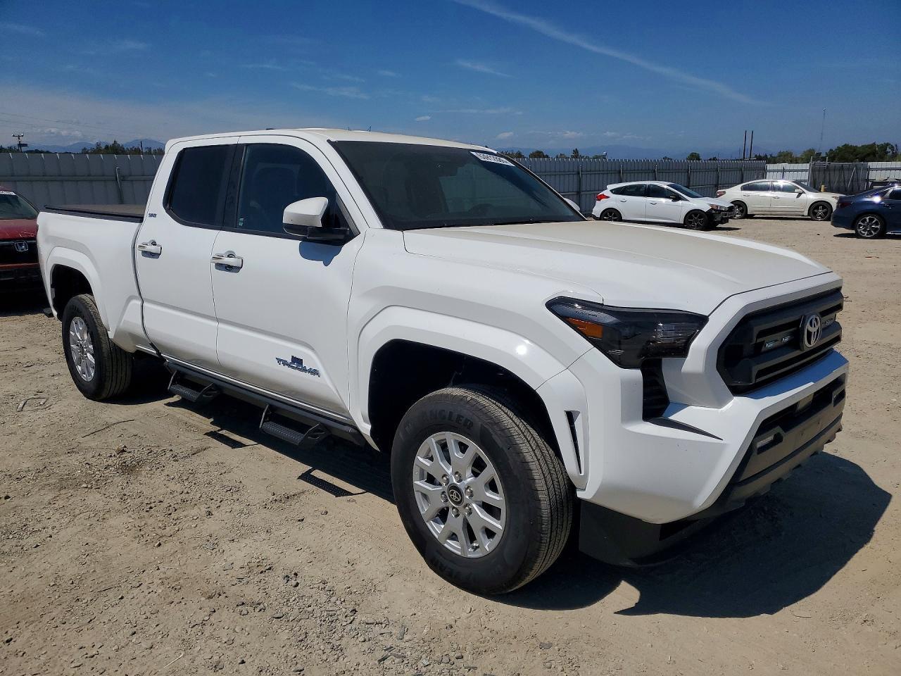2025 Toyota Tacoma Sr5 - zdjęcie 4