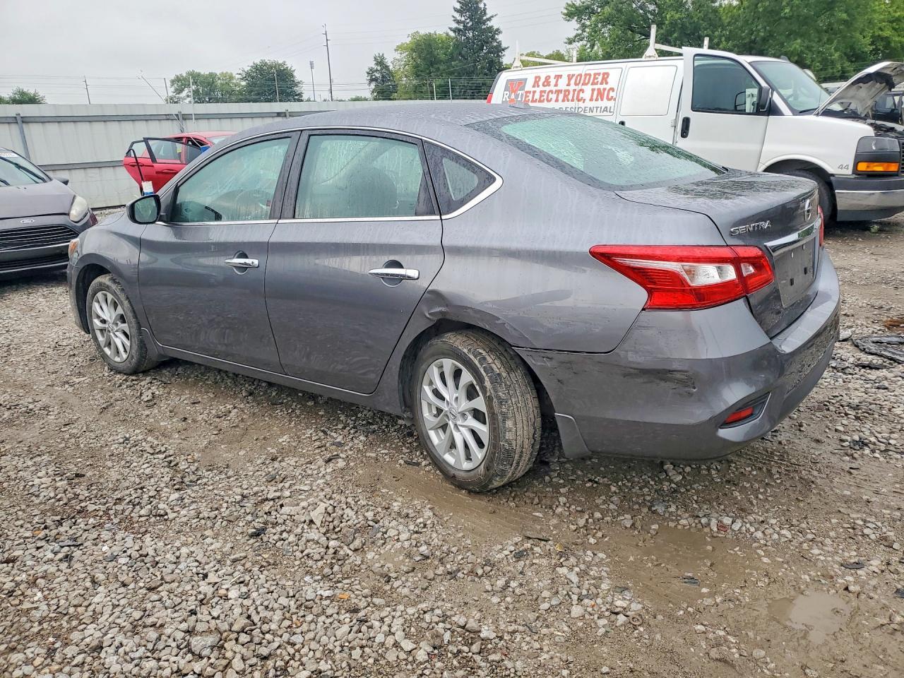 2019 Nissan Sentra Sv - zdjęcie 2