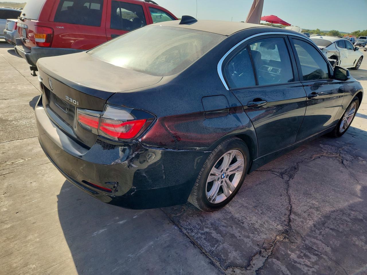 2018 BMW Seria 3 330i - zdjęcie 3