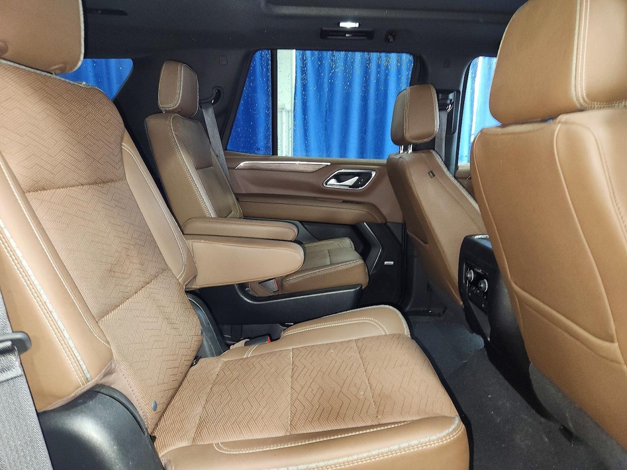 2022 Chevrolet Tahoe K1500 High Country - zdjęcie 11