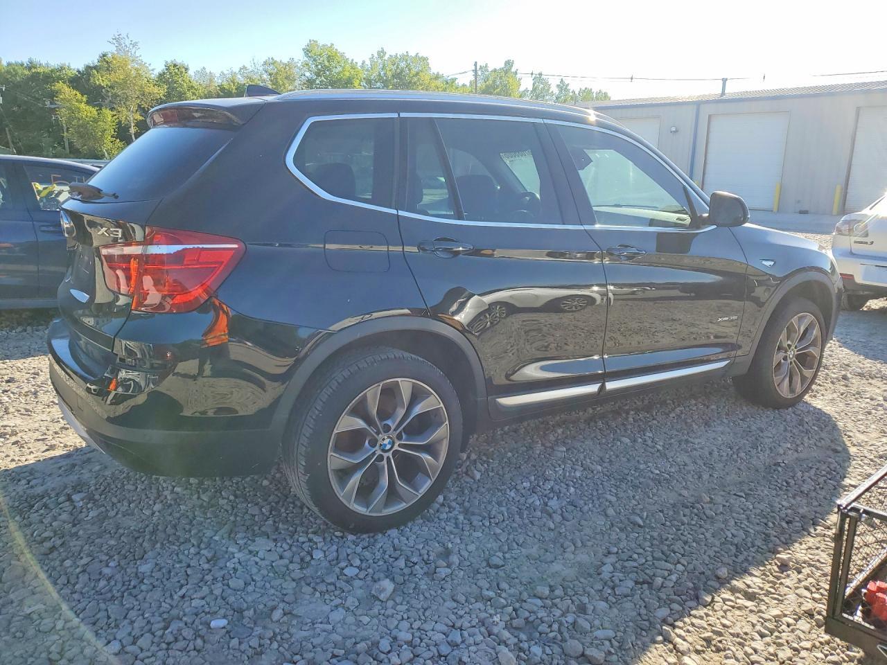 2017 BMW X3 xDrive35I - zdjęcie 3